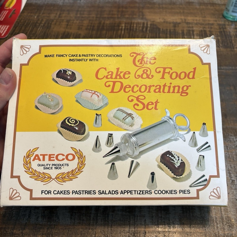Vintage Cake and Food Decorating Set Ateco 12 Piece Set NEW NOS No. 556